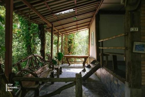 Aum Hum Homestay Room Type - Double Room with Park View Aum Hum Homestay Room Type - Double Room with Park View