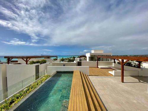 Exceptional Penthouse with Sea View