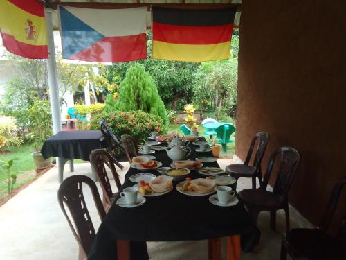 Restaurant, Peacock Family Stay in Tangalle