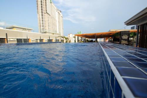 The Pad Co-Living near Filipino Kaszinó/ Waterfront Cebu Ciy Hotel