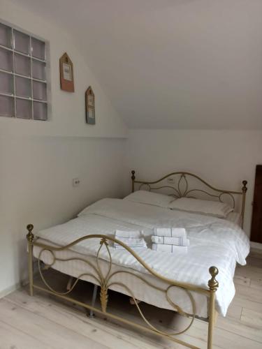 CasAndi, Cireşu (zdjęcie 6)