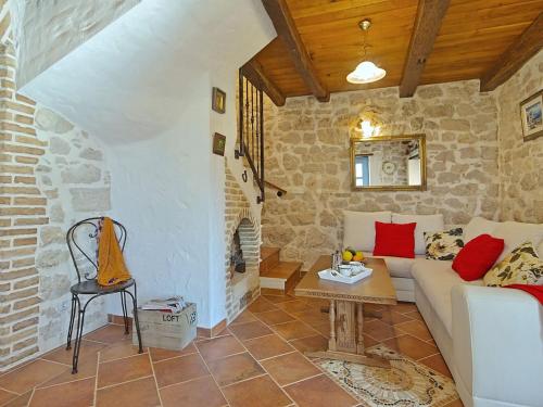  Holiday home Villa Olga in Dračevac