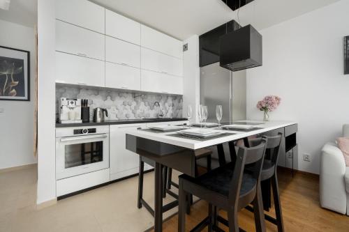 Apartment Wrocław Atal Tower by Noclegi Renters, Vratislav (fotografie 3)