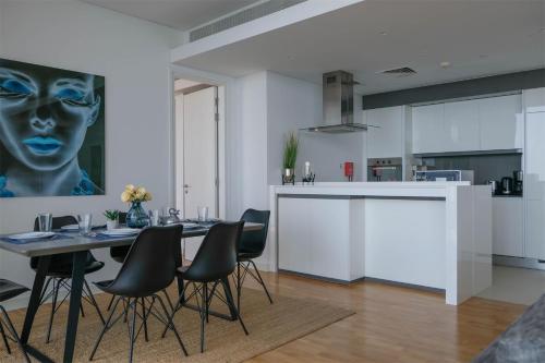 Mira Holiday Homes - Luxury 1 bedroom with sea view, Дубай (фото 3)