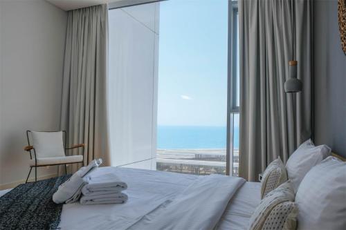Mira Holiday Homes - Luxury 1 bedroom with sea view, Дубай (фото 8)
