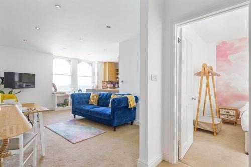 Stylish Flat with Stunning Sea Views Ilfracombe, Ilfracombe (photo 5)