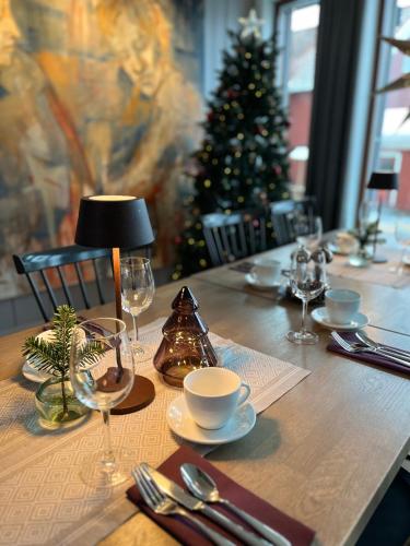 Restoran, Granavolden Hotel & Gjæstgiveri in Gran