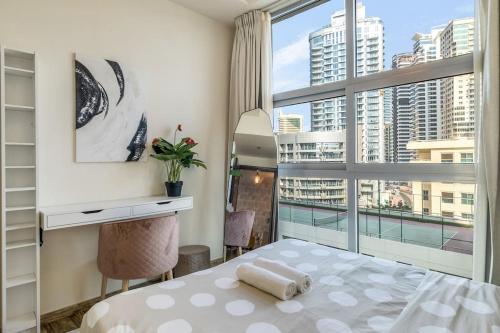Royal Marina Experience Lavish 2BR Waterfront View, Dubaï (photo 6)