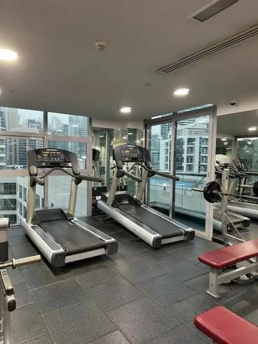 Royal Marina Experience Lavish 2BR Waterfront View, Dubaï (photo 8)
