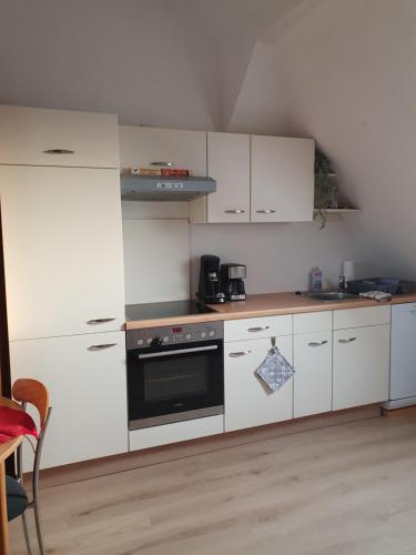 Konyha, Monteurwohnung Haus Sendberg Blick in Frielendorf