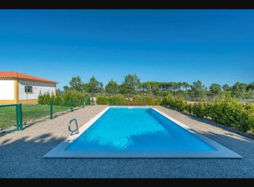 Villa with 5 bedrooms in Grandola with private pool furnished garden and WiFi 22 km from the beach - image 4