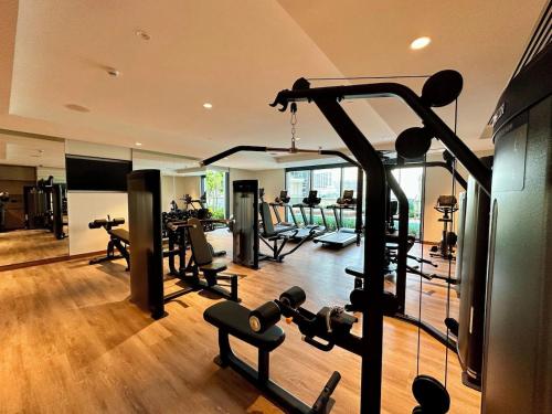 HomesGetaway -Lavish 1BR in ACT One Downtown Dubai - image 12