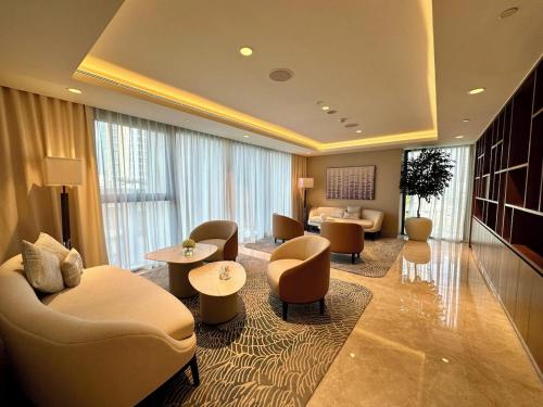 HomesGetaway -Lavish 1BR in ACT One Downtown Dubai - image 8