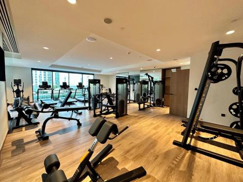 HomesGetaway -Lavish 1BR in ACT One Downtown Dubai - image 14