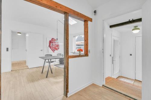 Cosy-Living Bed and Kicthen - close to beach and fjord