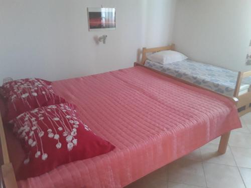 Apartments Frane-20m from beach - image 11