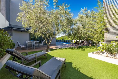 Faciliteiten, Villa Pinus - Private Pool, Jacuzzi, Game Room in Cervar-Porat