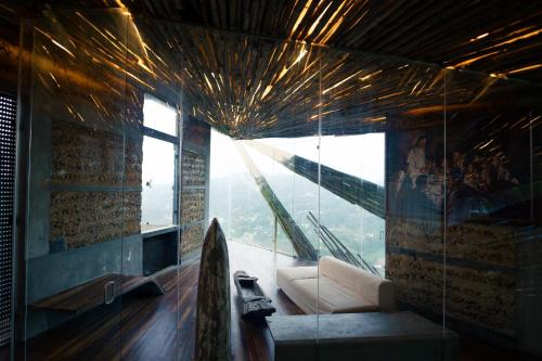 The Ledge by Bloobuck - Romantic Jacuzzi Villa near Vagamon, Pīrmed (photo 10)