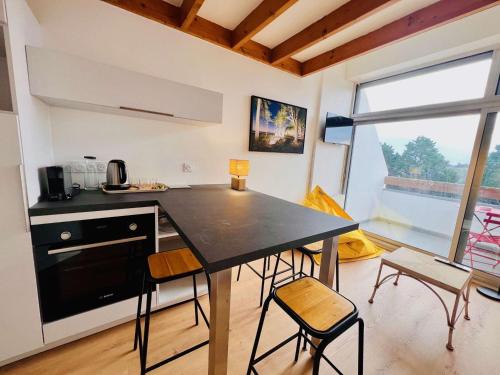 Apartment image 8