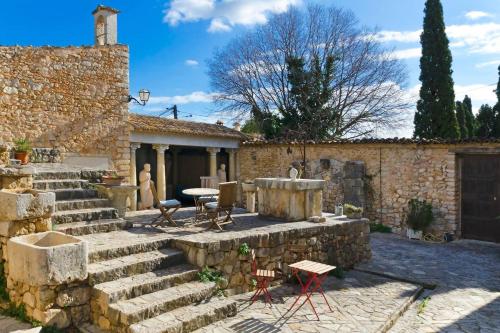 Casa Histórica con Piscina Sauna y Jacuzzi