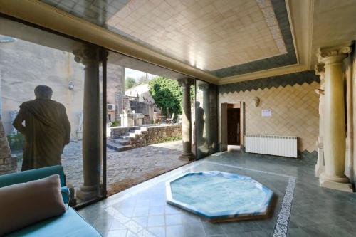 Casa Histórica con Piscina Sauna y Jacuzzi
