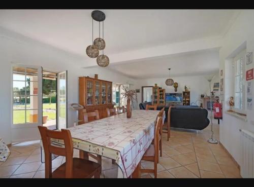 Villa with 5 bedrooms in Grandola with private pool furnished garden and WiFi 22 km from the beach - image 7