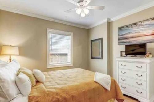 Downtown Tybee-Brass Rail-3 bed-2 covered parking Downtown Tybee-Brass Rail-3 bed-2 covered parking