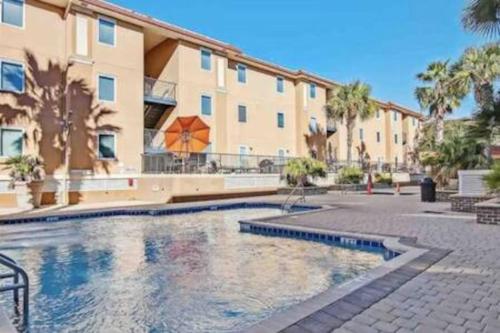 Downtown Tybee-Brass Rail-3 bed-2 covered parking Downtown Tybee-Brass Rail-3 bed-2 covered parking