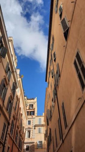 Central and Historic Rione near Colosseo, Řím (fotografie 10)