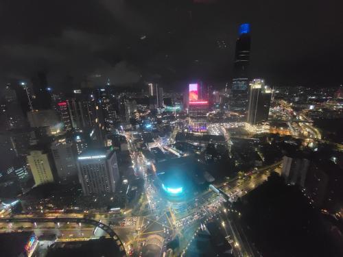 Premier CityView Times Square Apartment KL - image 13