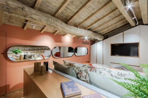 The Victory Penthouse - image 3
