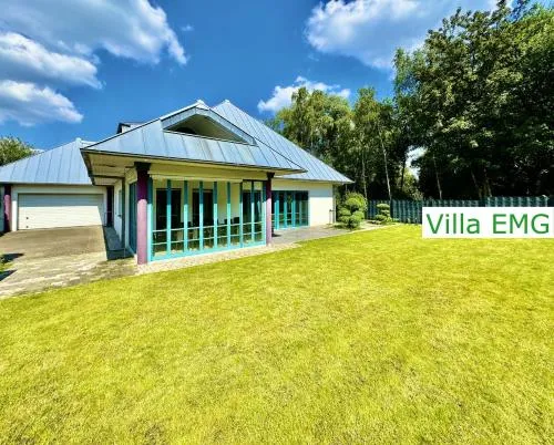 Ferienhaus Villa EMG Gelsenkirchen nah Essen Dortmund mit Pool und Garten für Familien Gruppen bis 21 Personen in Gelsenkirchen, Deutschland