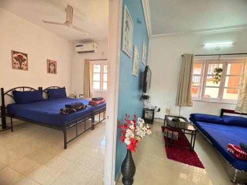 One-Bedroom Apartment image 7