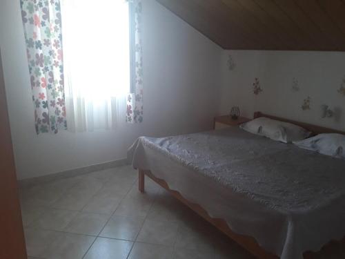 Apartments Frane-20m from beach - image 8
