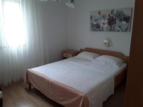 Apartments Frane-20m from beach - image 5