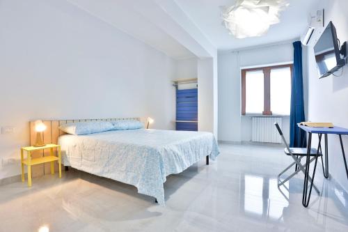 GuestHost - Casa Angela - Apartment a few steps from the Sea, Salerne (photo 9)