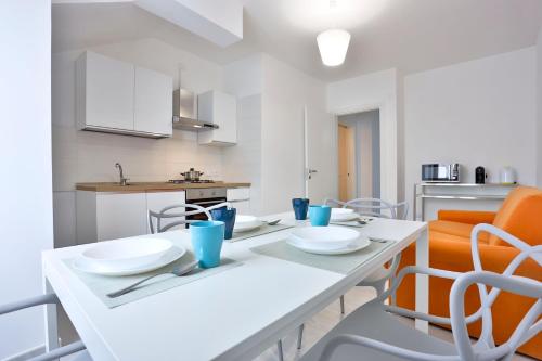 GuestHost - Casa Angela - Apartment a few steps from the Sea, Salerne (photo 4)