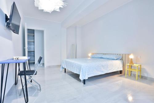 GuestHost - Casa Angela - Apartment a few steps from the Sea, Salerne (photo 10)