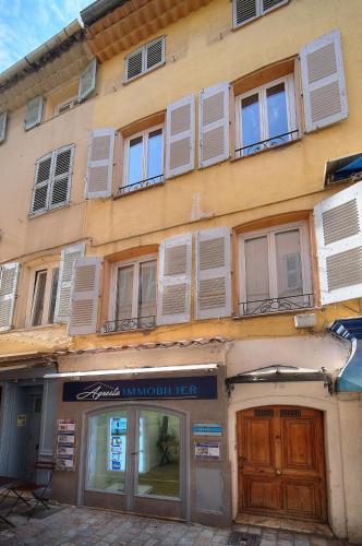 APPARTEMENT SPACIEUX PROCHE des PLAGES - A2B105