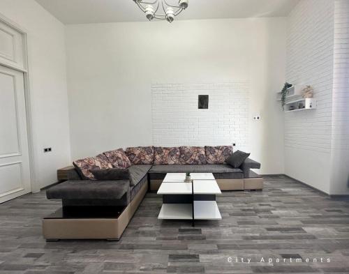 F1 Hard Rock Apartments