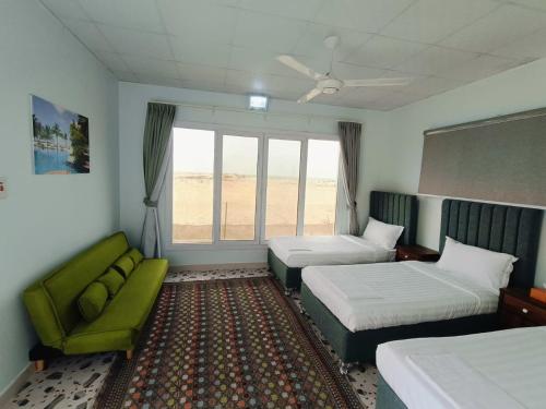 Sea Breeze Lodge in Hilf