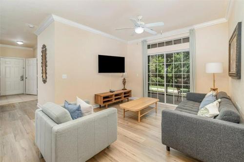 1301 TT - Tranquil Retreat at Bella Piazza Condo for Relaxation and Comfort in Kissimmee, USA