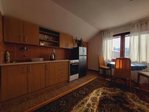 Küche, Ski Deki in Pale