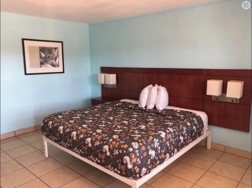 Economy Suites in Winter Haven, USA