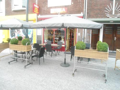 Restaurant, SIMLA INDIAAS RESTAURANT VOOR KAMER in Sittard
