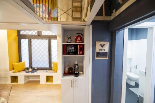Design and Colorful Loft near Villa Pamphili, Rome (photo 4)
