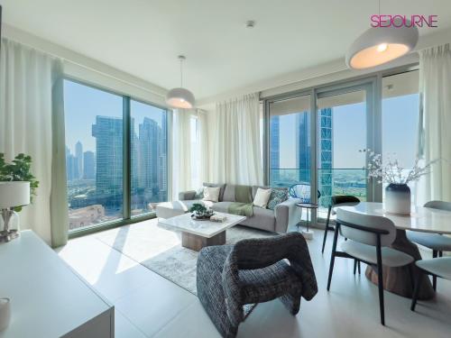 Wonderful 2BR Modernly Forte Tower Downtown, Dubai (foto 10)