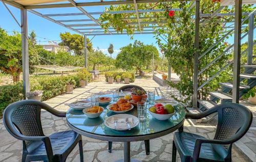 ทัศนียภาพภายนอกโรงแรม, Holiday Home Astros Peloponnese With A Fireplace 09 in พาราเลีย อายิอู อันเดรีย