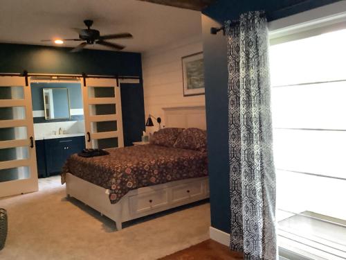 Cedar House, Gravois Mills