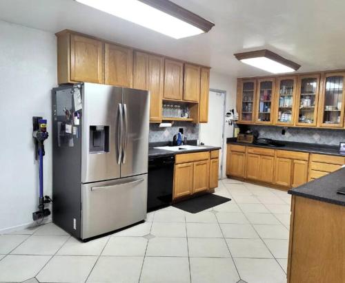 Entire 3-Bedroom House w Pool, Garage, Gated Yard in El Cajon, USA